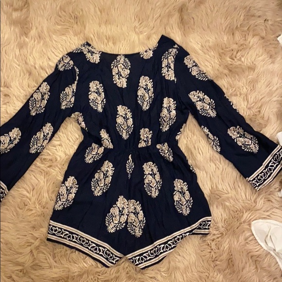 Romper - Picture 2 of 5